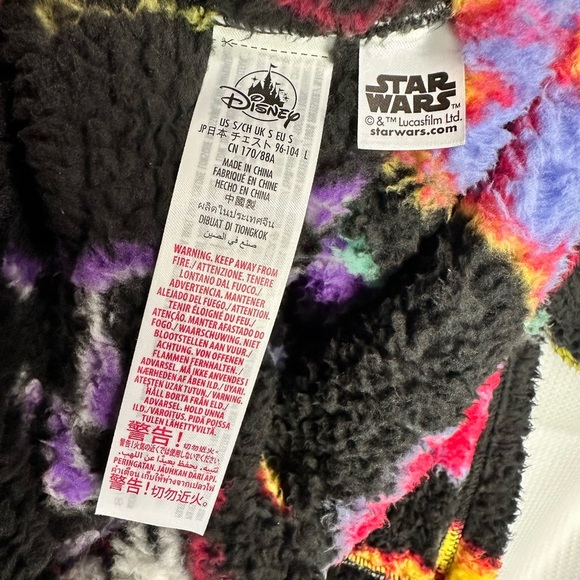 Star Wars Disney Sweater - Picture 9 of 12